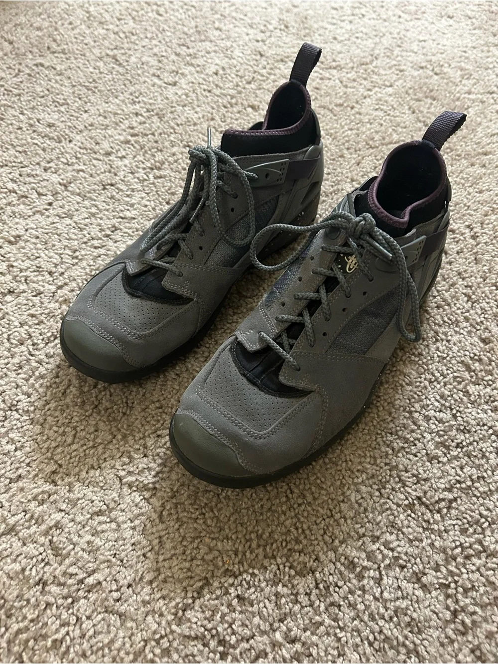 Nike Air Revaderchi Hiking Sneakers Flint Grey Men’s Size 10.5